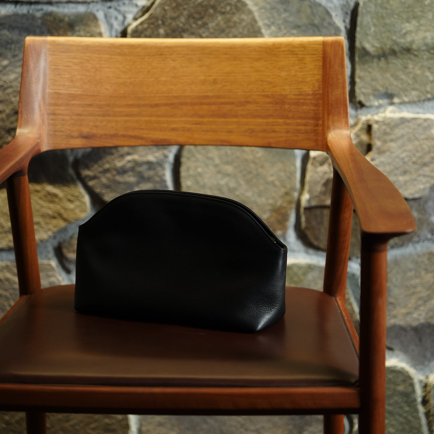 近日発売予定 : スマート ウォレット クラッチ レザー製 【受注生産】【メンバー限定】【数量限定】