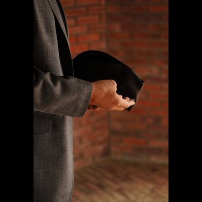 近日発売予定 : スマート ウォレット クラッチ レザー製 【受注生産】【メンバー限定】【数量限定】